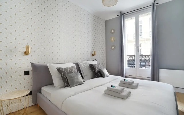 Sublime and new Apartment Center of Paris Opera