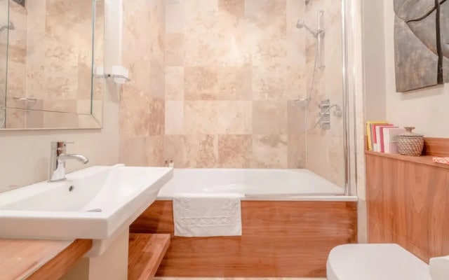 Quaint and Central Studio Flat - Chelsea