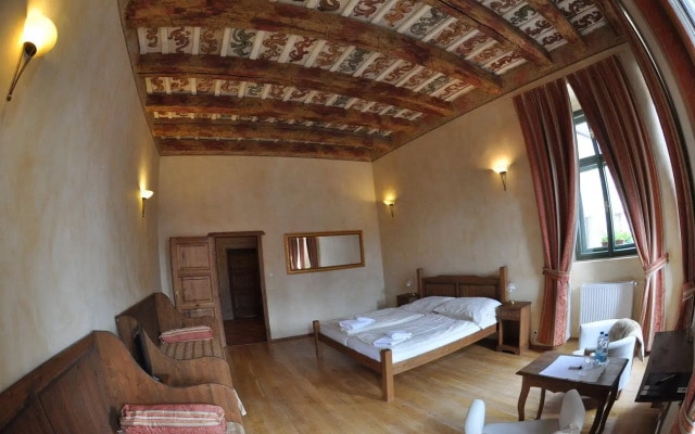 Hotel Opat
