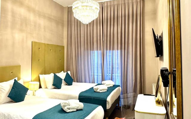 Queens Park Hotel