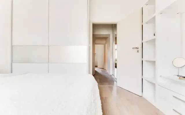 Charming Two-Bedroom Apartment Next To The Emmaus Abbey