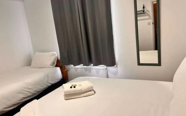 Romany House Hotel