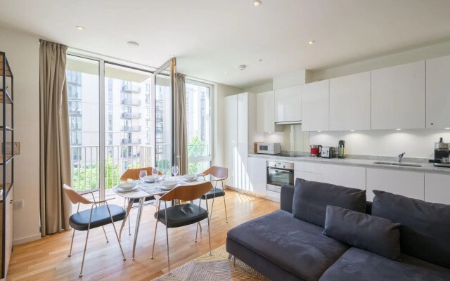 Deluxe East London Home in the Olympic Village