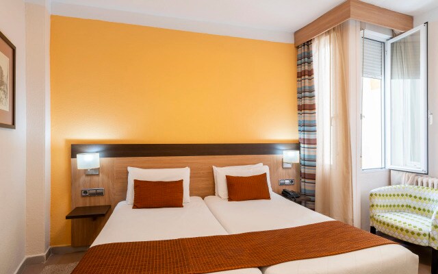 Hostal Ballesta