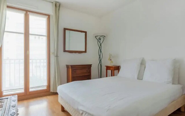 Beaudelaire Center Residence