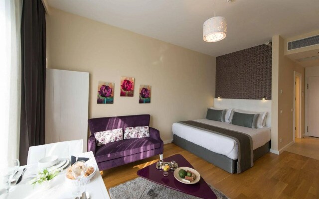 Coresh Suites