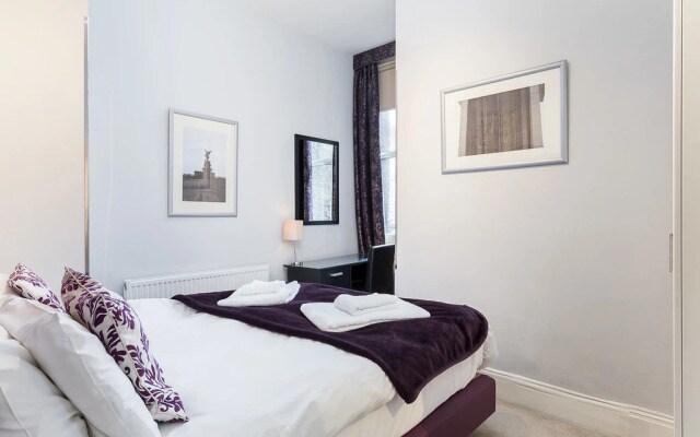 Attractive 1-bedroom with open plan kitchen Oxford