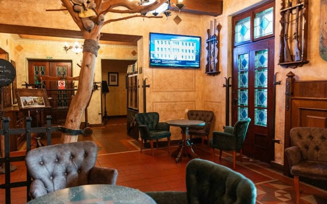 Pytloun Old Armoury Hotel Prague