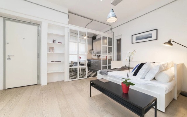 Cosy Modern Studio Flat Close to Metro Piramide