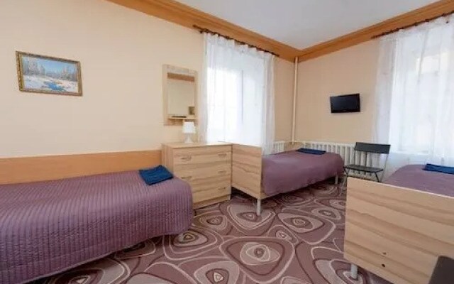 Mary Gold Hotel and Hostel (ex. A la Russe)
