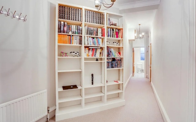 Fulham Large 1 bed Flat in Charming Building