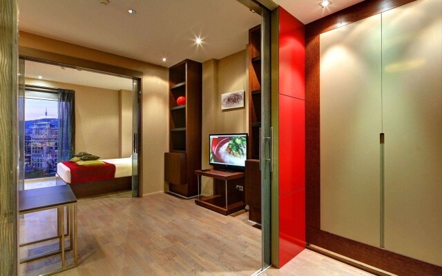 Olivia Plaza Hotel