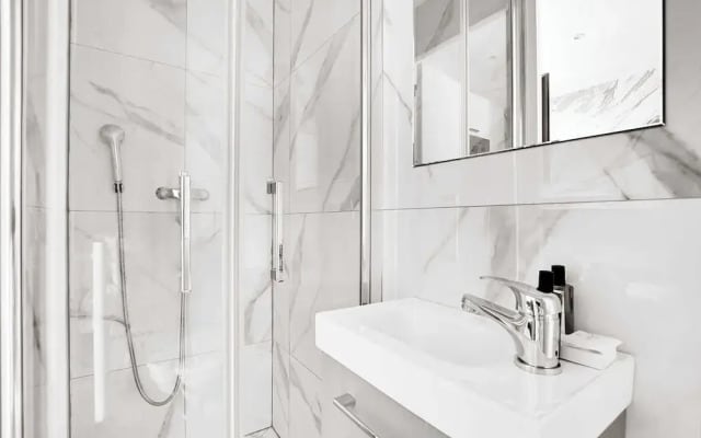 Modern Sutdio for 2 With A/C - Near Montmartre