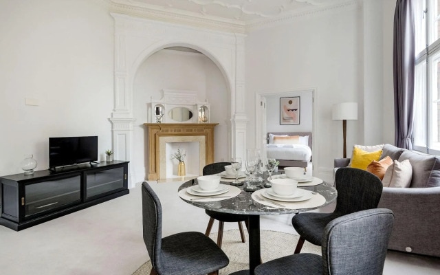 3 Sloane Gardens by UnderTheDoormat