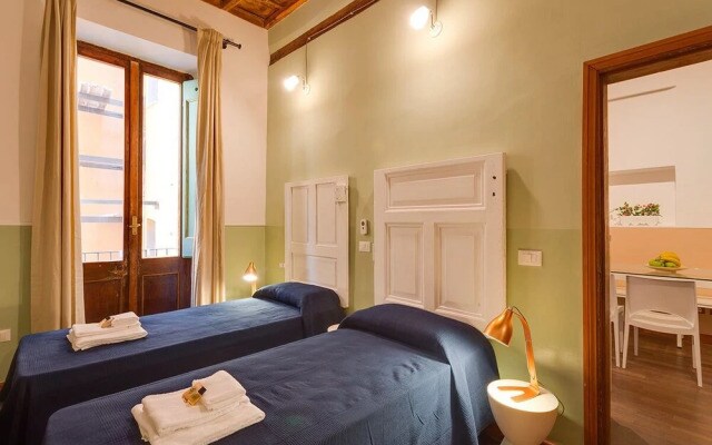 Rome Accommodation - Baullari III