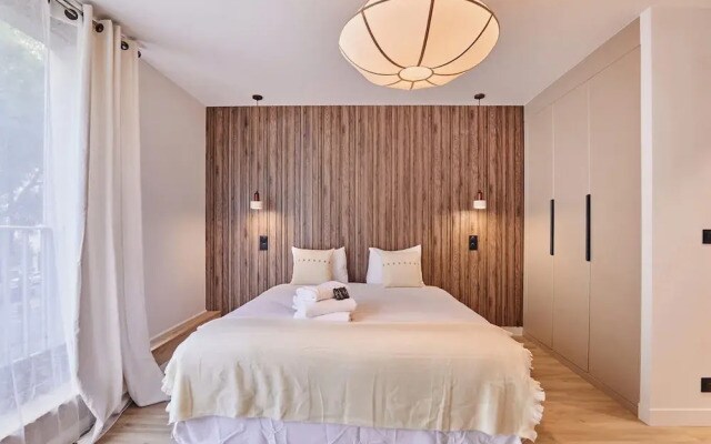 THE Parisian Suite / Center of Paris