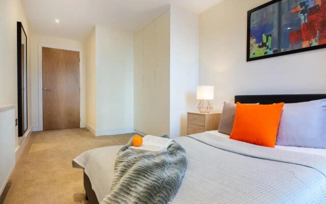 Canary Gateway at Limehouse by MySquare