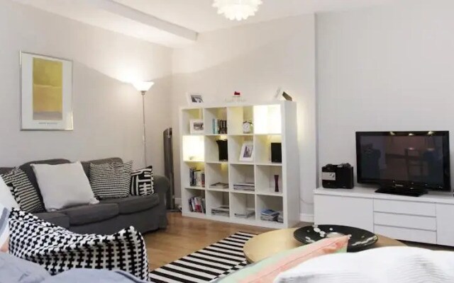 Lets Holiday In London Blackheath