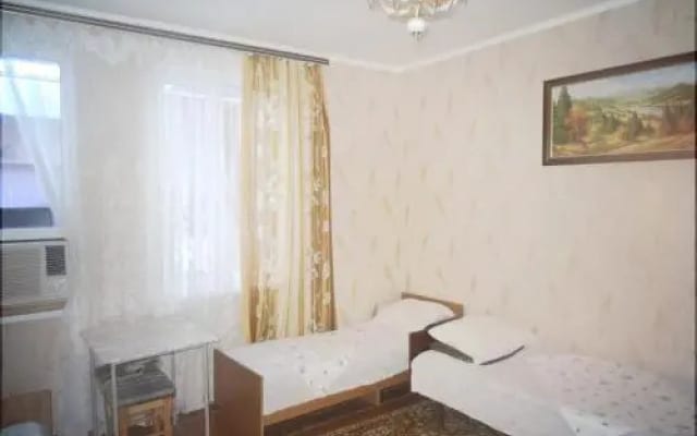 Guest House on Plodovaya 2