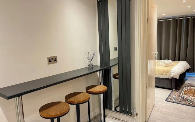 Modern Basement Flat in The City - Shoreditch