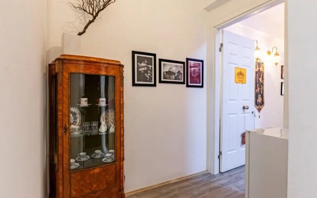 Charming Flat 5 Min to Taksim Square in Beyoglu