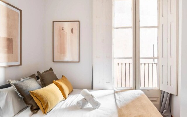 Ronda Sant Pere Private City Center 3Bedroom Suite C