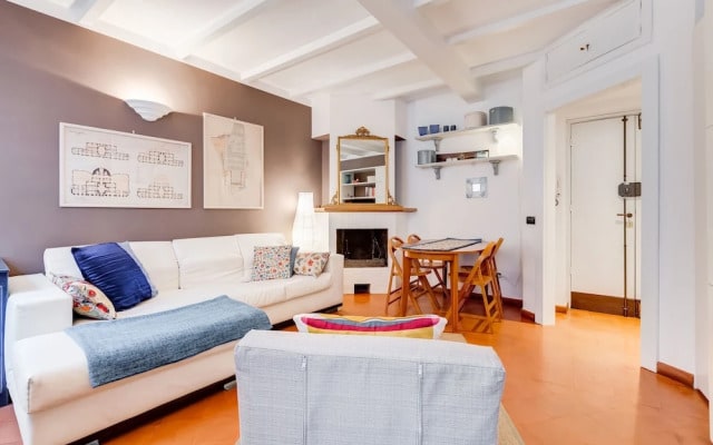Apartment in Campo de Fiori with Netflix