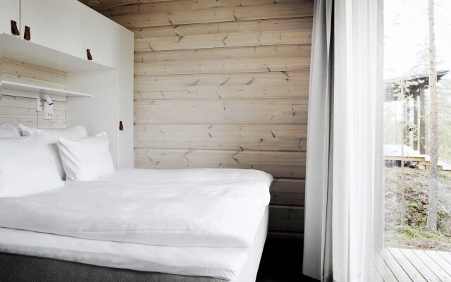 Arctic TreeHouse Hotel