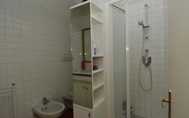 Spanish Steps Corner - Belsiana Apartment