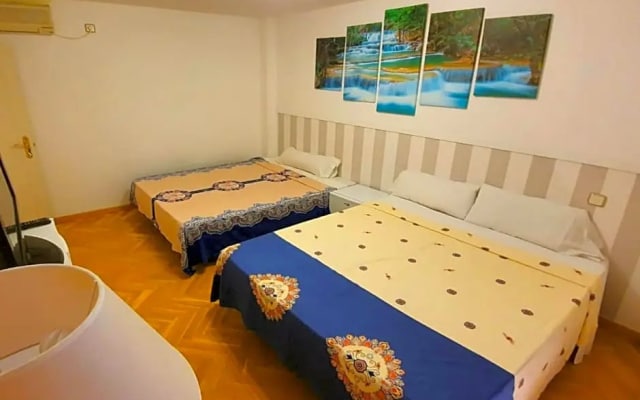 FUENCARRAL BARCELO Apartaments PARKING TPH