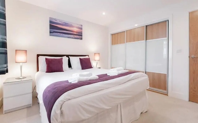 Roomspace Apartments -Capitol Square