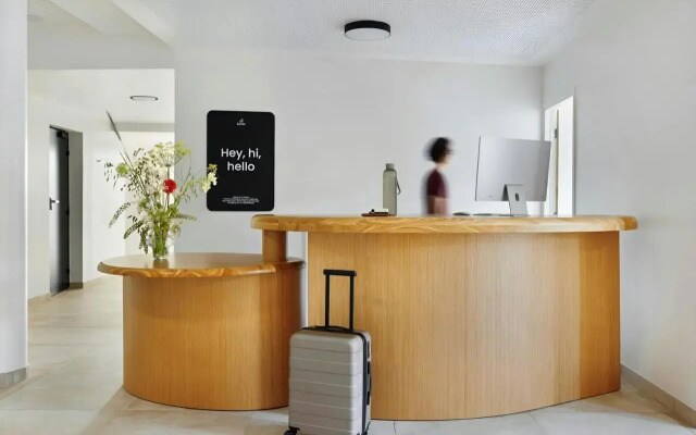Yvette Hotel Porte de Versailles, Sonder