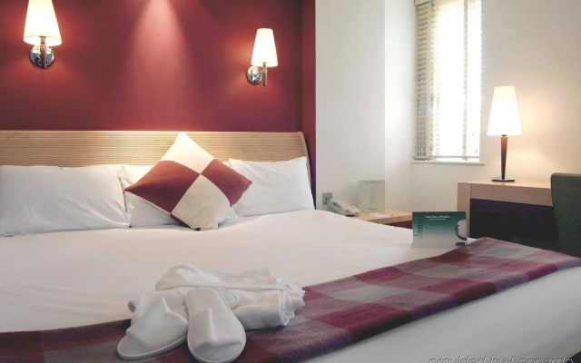 Holiday Inn Brighouse by IHG