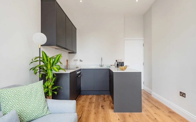 Lillie Road Residence I