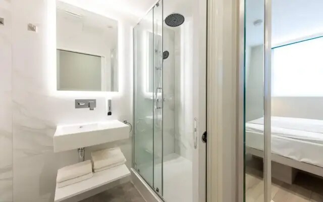 274 Suites