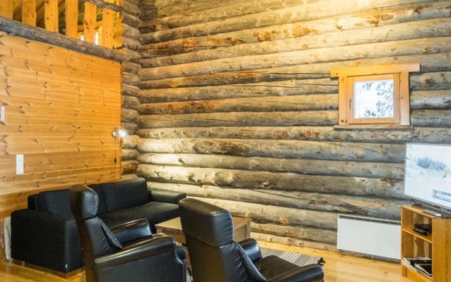 House  Salla