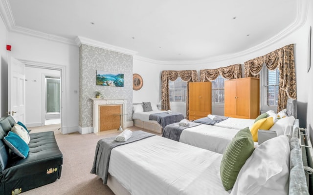 Skyvillion Canary Wharf Serenity