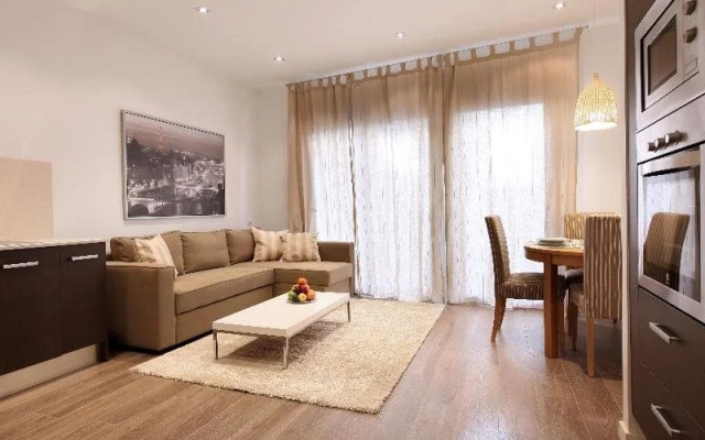 Apartamentos Med Ramblas