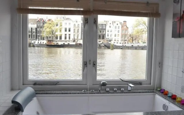 Rent A Houseboat
