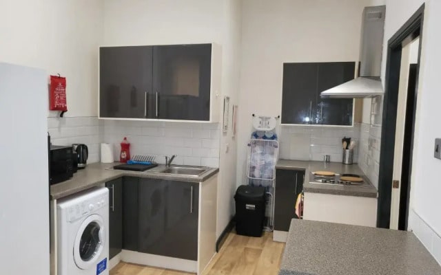 Central 2bed Apartment w/parking