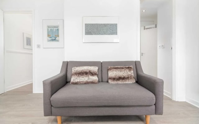 Bright and Minimalist Chelsea Nest