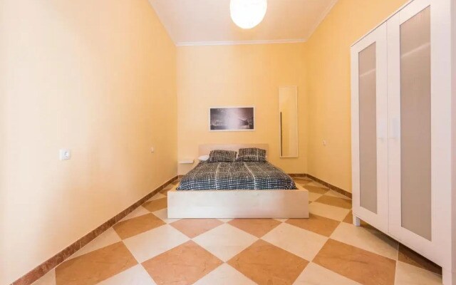 Grand Latina Apartment