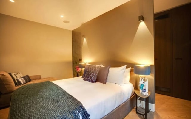 Impeccable 1-bedroom Apartment in London