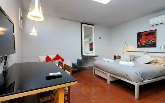 Trastevere Large Apartment With Terrace