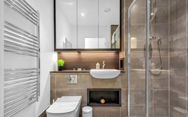 Two Bedroom Apartment in Hackney Wick