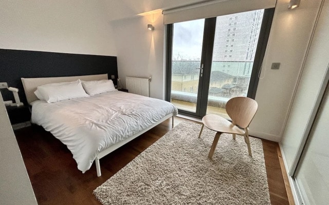 Stay in Style Modern 2 Bed Apartment