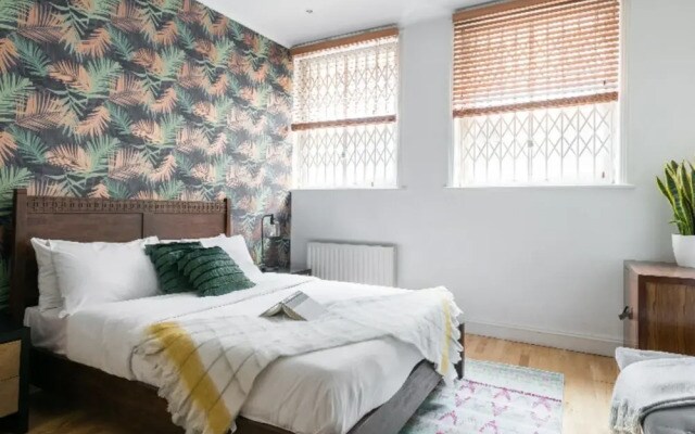 The Bayswater Gardens Bright & Central 3Bdr Home In Bayswater