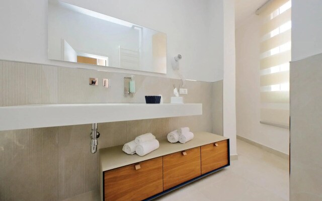Trevi Rome Suite