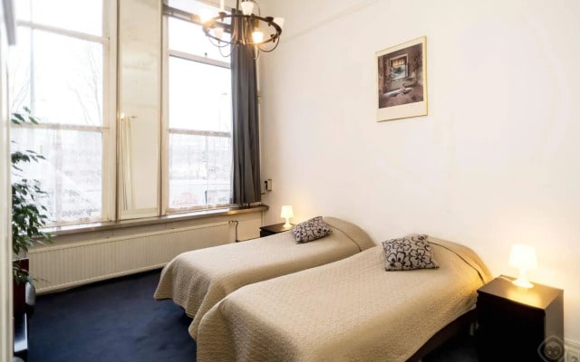 Prins Hendrik apartments