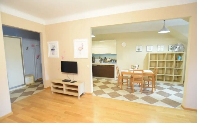 Elegant Apartment Old Town III